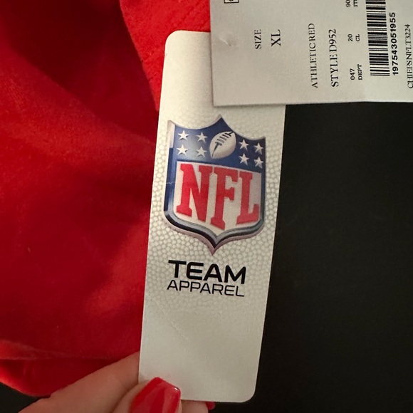KC Chiefs T-Shirt! Brand New - Picture 2 of 4